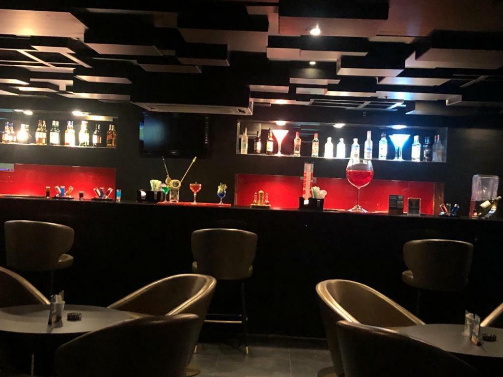 Cocoon Luxury Business Hotel Дханбад Экстерьер фото