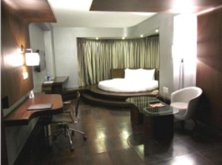 Cocoon Luxury Business Hotel Дханбад Экстерьер фото